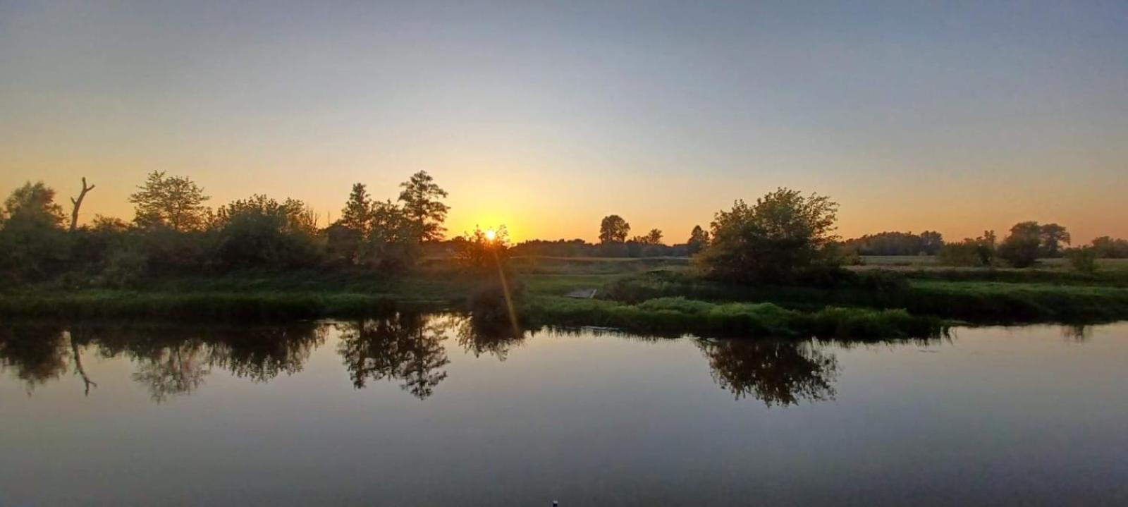 Domki Kempingowe Moto Przystan Brochow Bagian luar foto